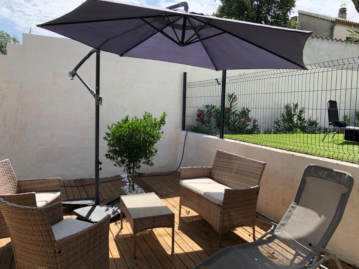 Gite Climatise Avec Piscine Sur Les Hauteurs De Bollene Exterior photo