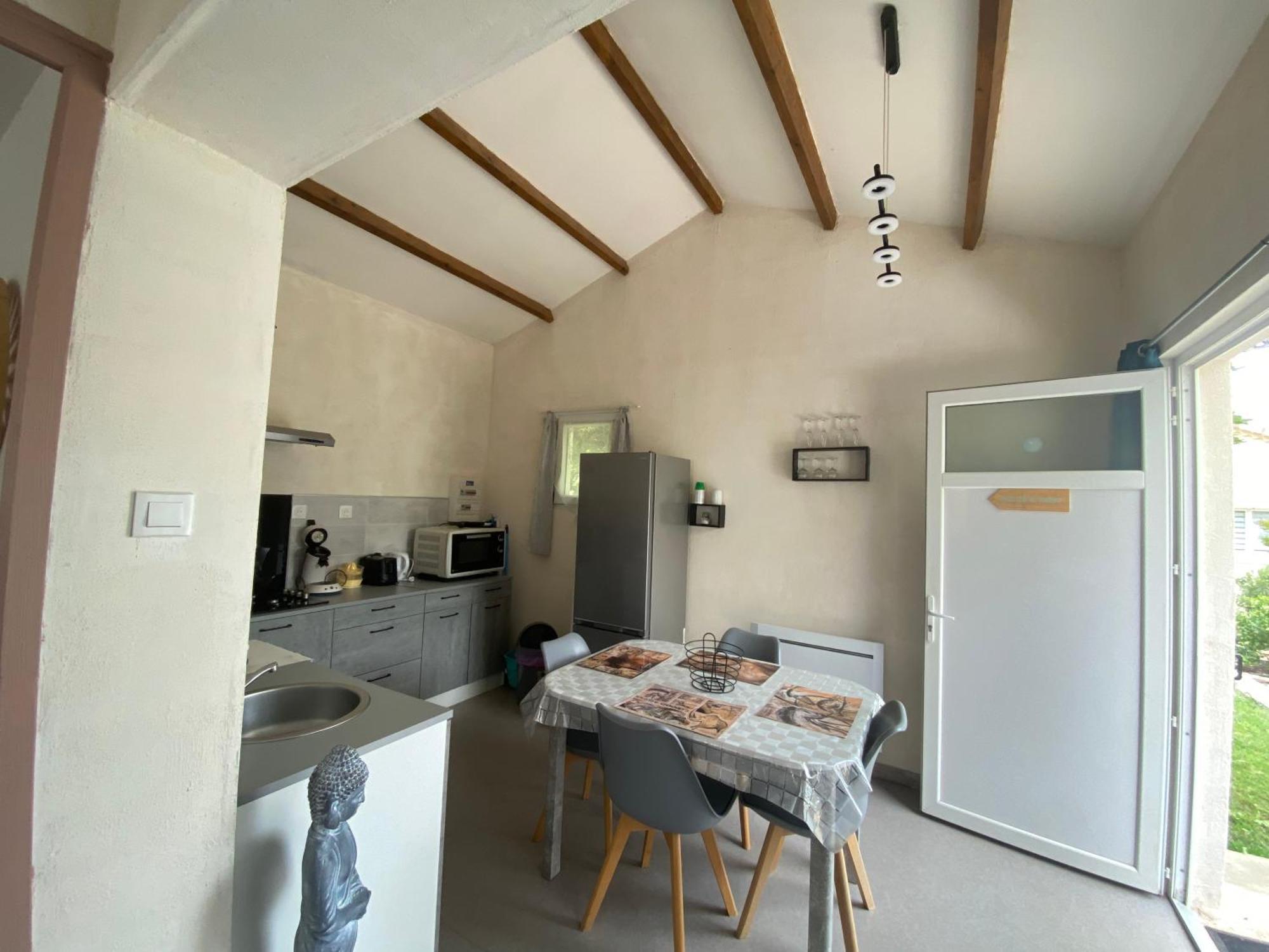 Gite Climatise Avec Piscine Sur Les Hauteurs De Bollene Exterior photo